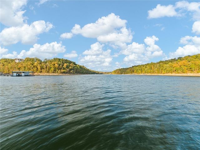 10625 Bluewater Passage, Rogers, AR 72756