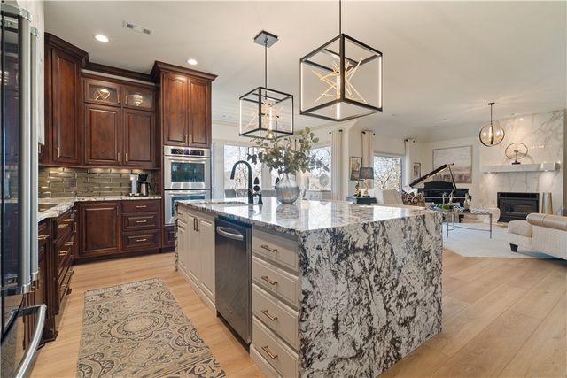 10625 Bluewater Passage, Rogers, AR 72756