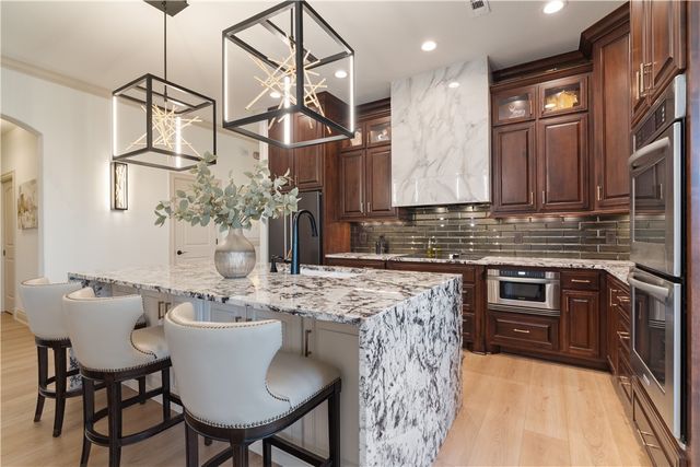 10625 Bluewater Passage, Rogers, AR 72756