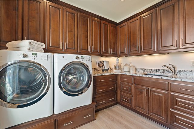 10625 Bluewater Passage, Rogers, AR 72756