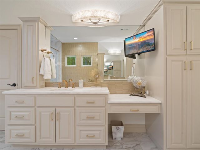 10625 Bluewater Passage, Rogers, AR 72756