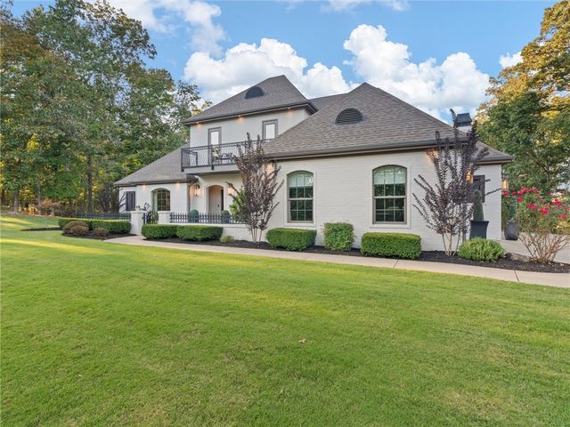 10625 Bluewater Passage, Rogers, AR 72756