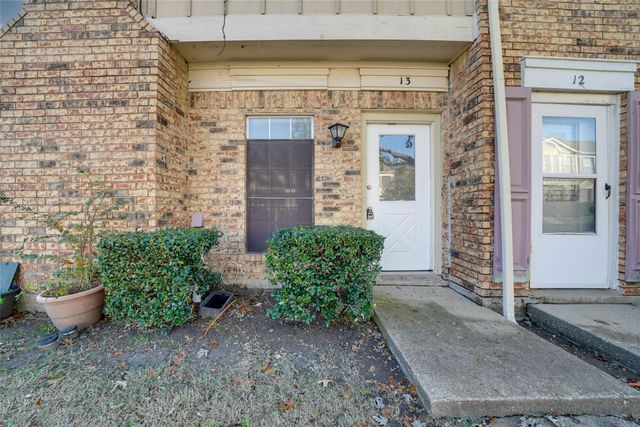 633 Carriagehouse Lane 3, Garland, TX 75040