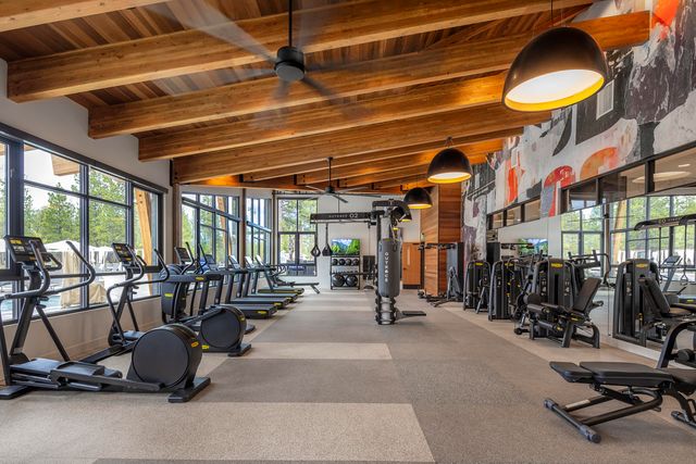 56457 Elk Run Drive 33, Bend, OR 97707