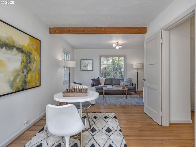 2214 N EMERSON St, Portland, OR 97217