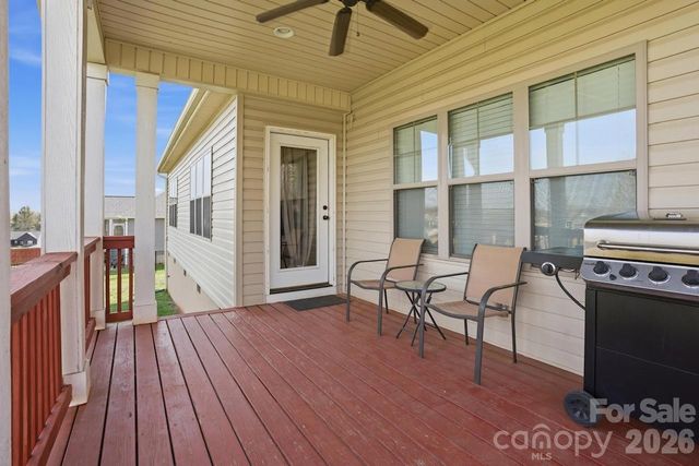 156 Greythorn Drive, Statesville, NC 28625