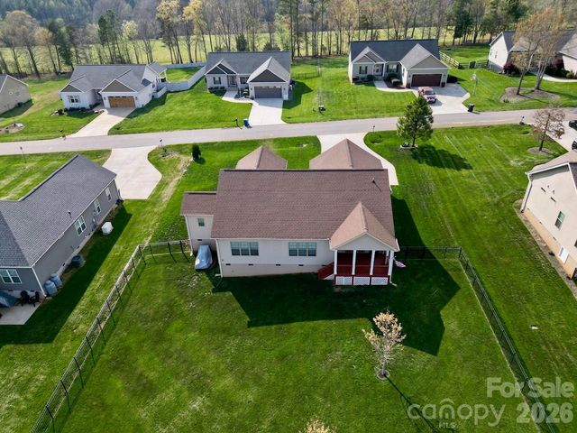 156 Greythorn Drive, Statesville, NC 28625