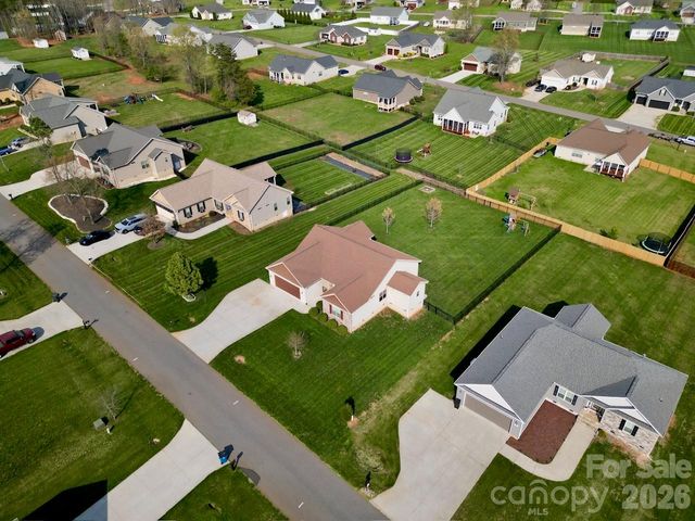 156 Greythorn Drive, Statesville, NC 28625