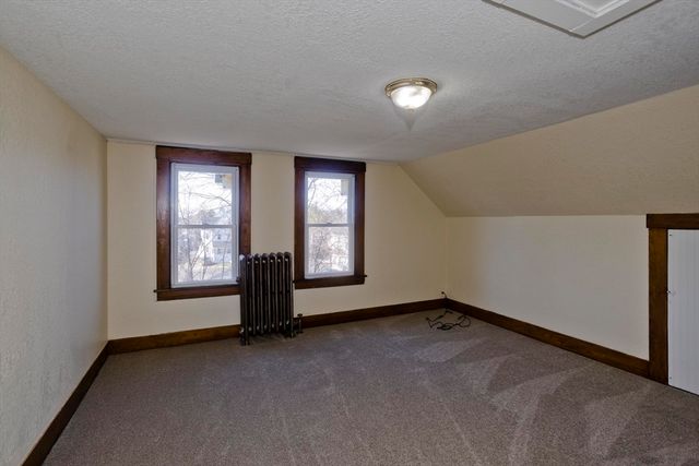 24 Morrell St, Springfield, MA 01104