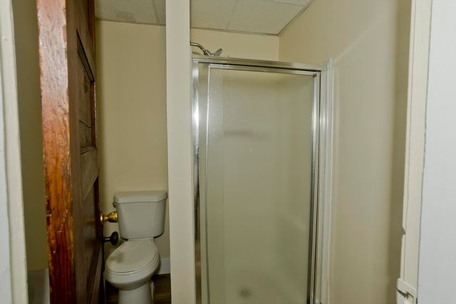 24 Morrell St, Springfield, MA 01104