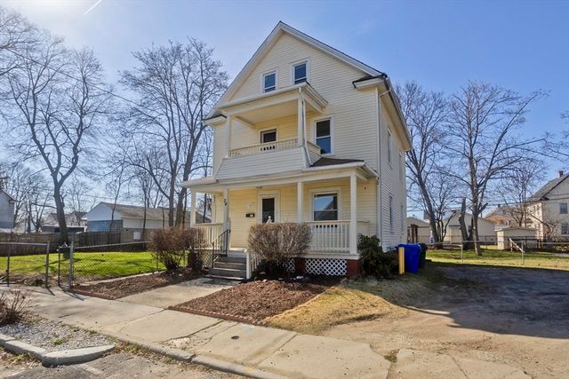 24 Morrell St, Springfield, MA 01104