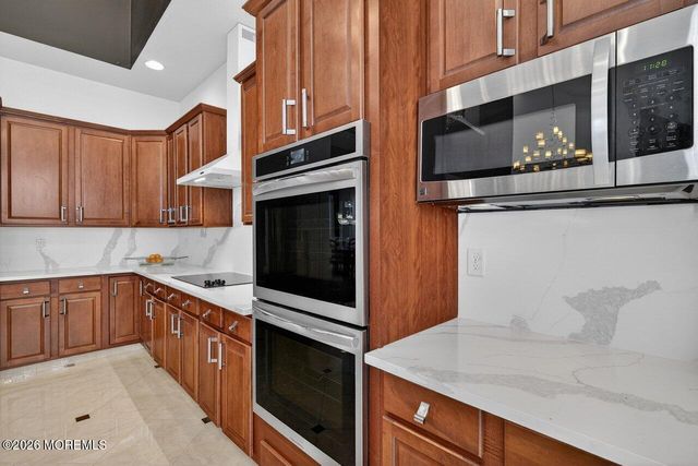 38 Park Ridge Way, Jackson, NJ 08527