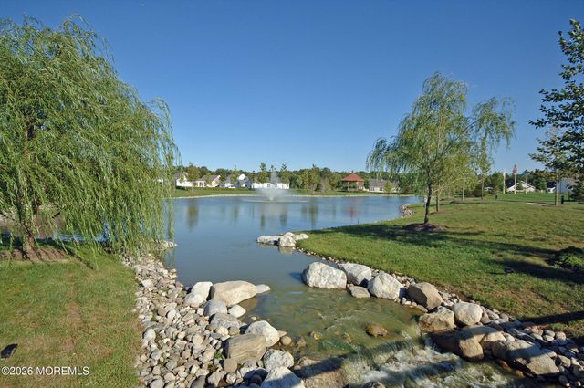 38 Park Ridge Way, Jackson, NJ 08527