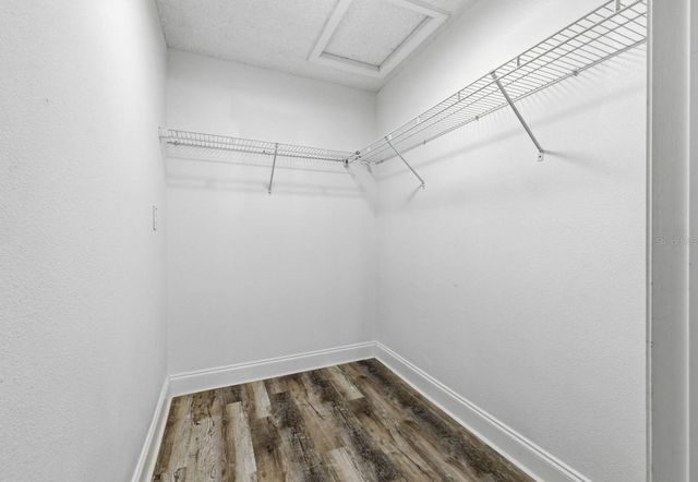 7198 121ST WAY N, Seminole, FL 33772