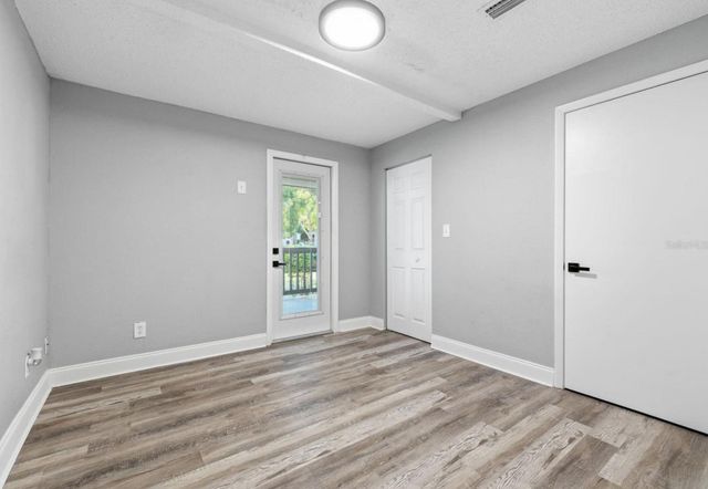 7198 121ST WAY N, Seminole, FL 33772