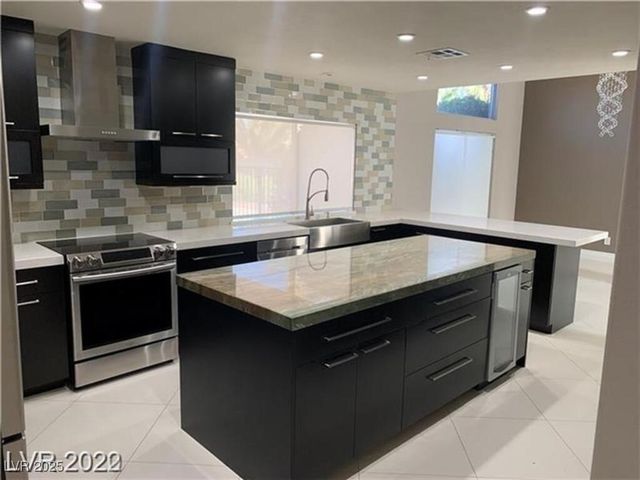 3412 Classic Bay Lane, Las Vegas, NV 89117