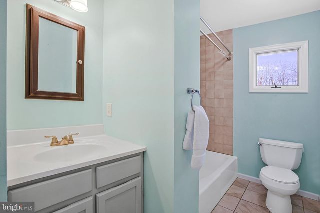 5967 BROOKS WOODS RD, Lothian, MD 20711