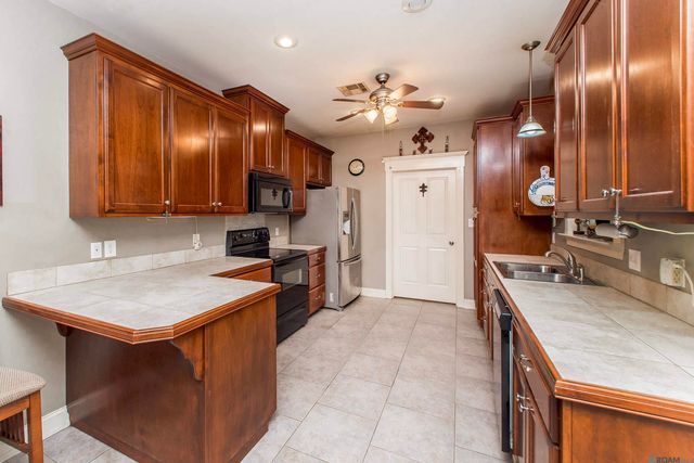 42389 Haltom Rd, Hammond, LA 70403