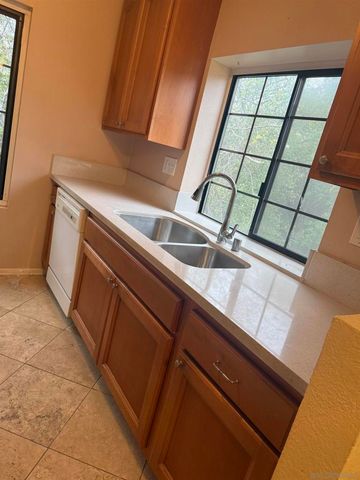 13294 Wimberly 228, San Diego, CA 92128