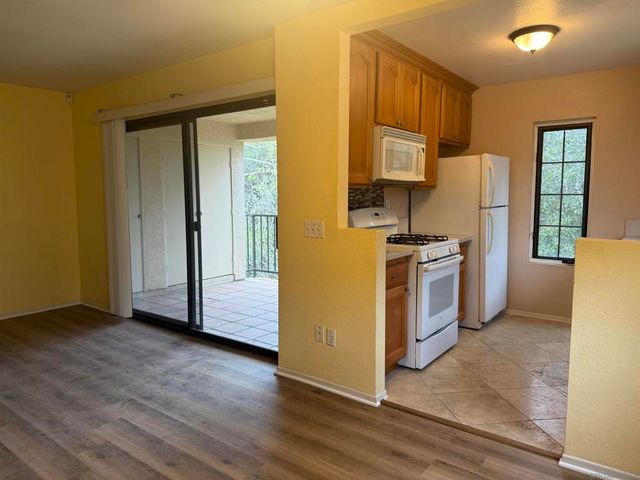 13294 Wimberly 228, San Diego, CA 92128