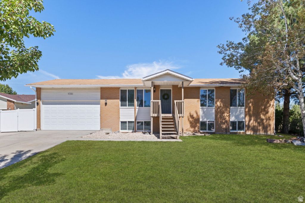 4288 W YORKSHIRE CIR, South Jordan, UT 84009 — exterior