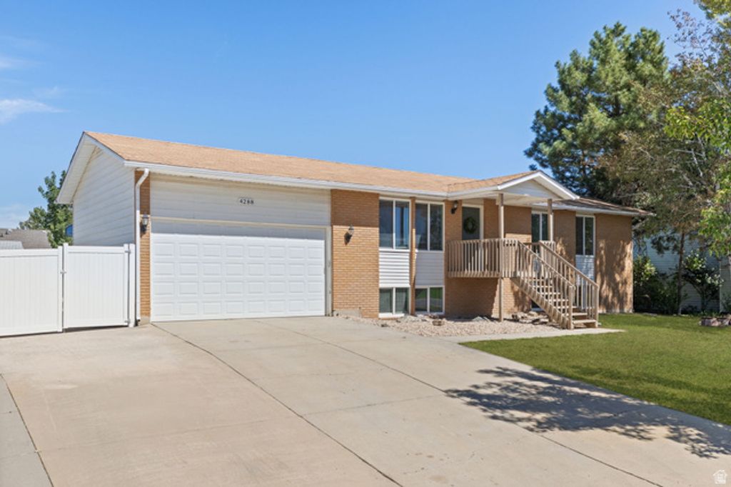 4288 W YORKSHIRE CIR, South Jordan, UT 84009 — photo 2