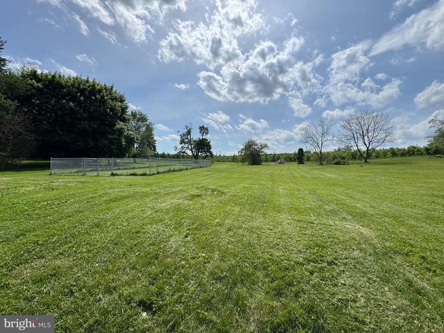 225 MAIN ST, York Springs, PA 17372