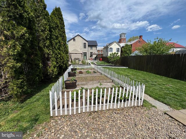 225 MAIN ST, York Springs, PA 17372