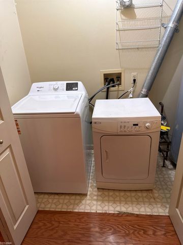 25860 Lira Lane, Warren, MI 48089