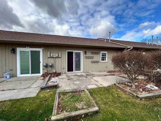 25860 Lira Lane, Warren, MI 48089