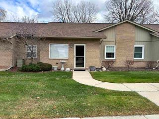 25860 Lira Lane, Warren, MI 48089
