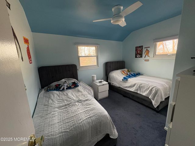 7 Peachtree Road, Oakhurst, NJ 07755