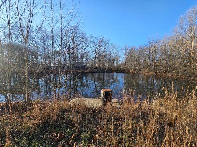 409 Tom Welch Rd, Crossville, TN 38571