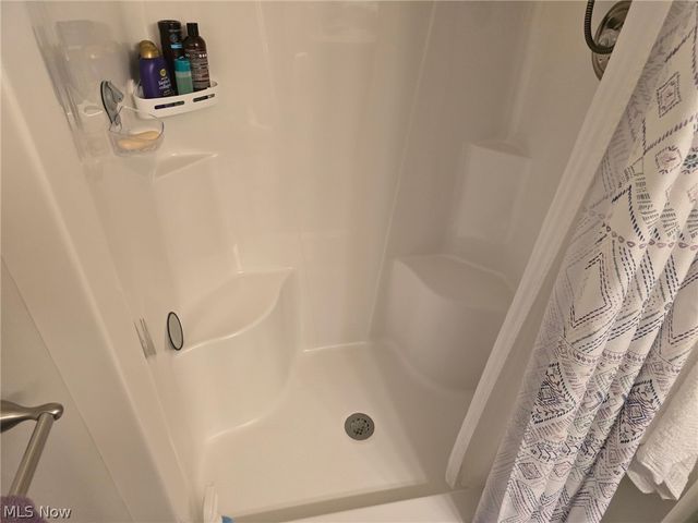 313 Breckenridge Oval, Elyria, OH 44035