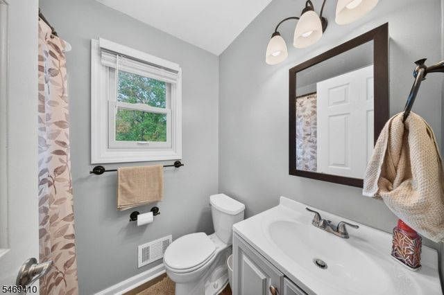 149 Leesville Rd, Jackson Twp., NJ 08527