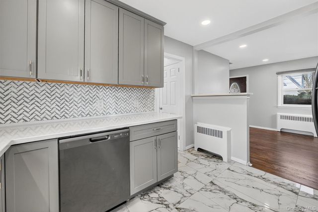 8 Robbins Avenue, Elmsford, NY 10523