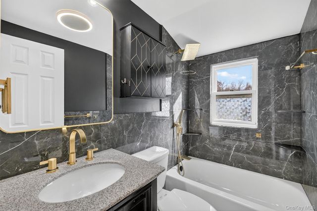 8 Robbins Avenue, Elmsford, NY 10523