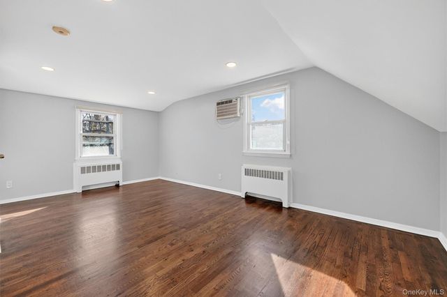 8 Robbins Avenue, Elmsford, NY 10523