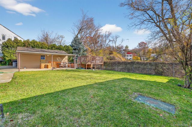 8 Robbins Avenue, Elmsford, NY 10523