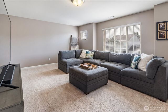 1009 29th Street NW, Puyallup, WA 98371
