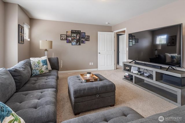 1009 29th Street NW, Puyallup, WA 98371