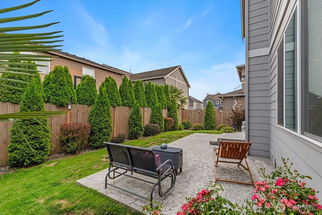 1009 29th Street NW, Puyallup, WA 98371
