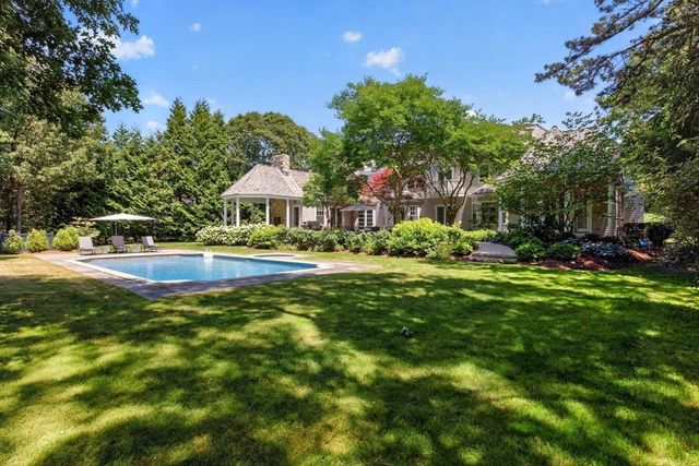 179 Pineleigh Path, Barnstable, MA 02655