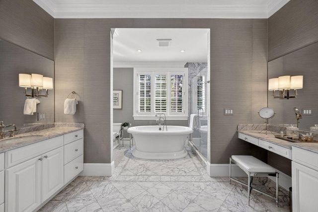 179 Pineleigh Path, Barnstable, MA 02655