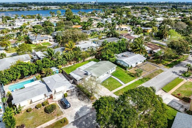 1414 Michigan Drive, Lake Worth Beach, FL 33461