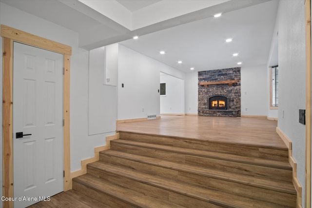 6933 W Tesemini DR, Spirit Lake, ID 83869