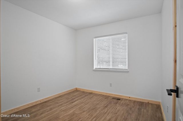 6933 W Tesemini DR, Spirit Lake, ID 83869