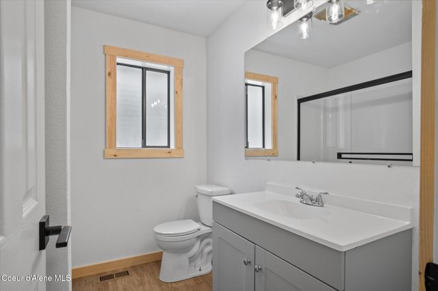 6933 W Tesemini DR, Spirit Lake, ID 83869