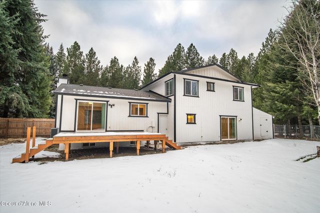 6933 W Tesemini DR, Spirit Lake, ID 83869