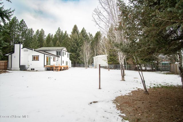 6933 W Tesemini DR, Spirit Lake, ID 83869